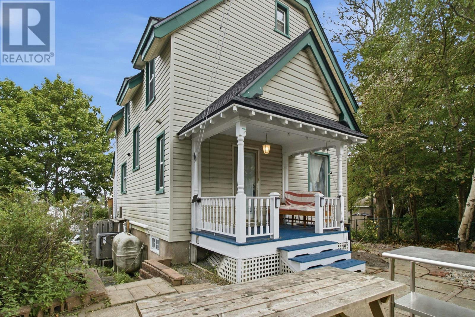 3622 Barrington Street, Halifax, NS, B3K 2Y2
