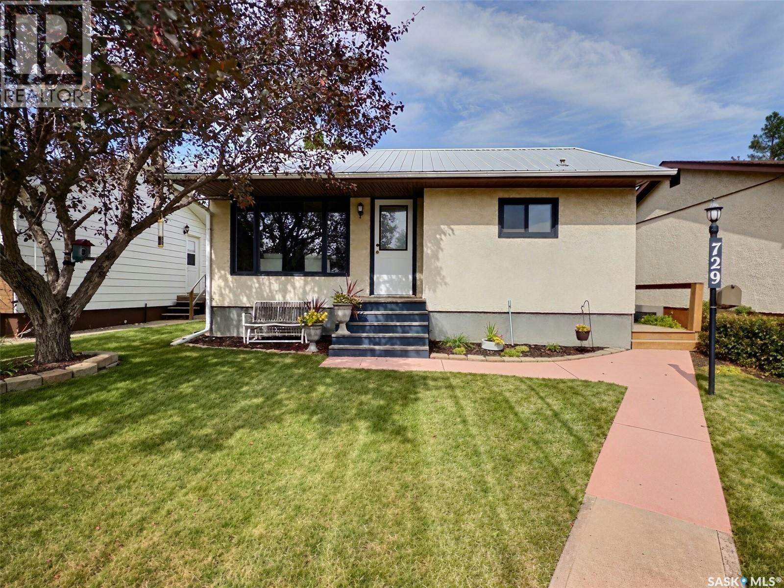 729 Isabelle Street, Estevan, SK, S4A 1P8