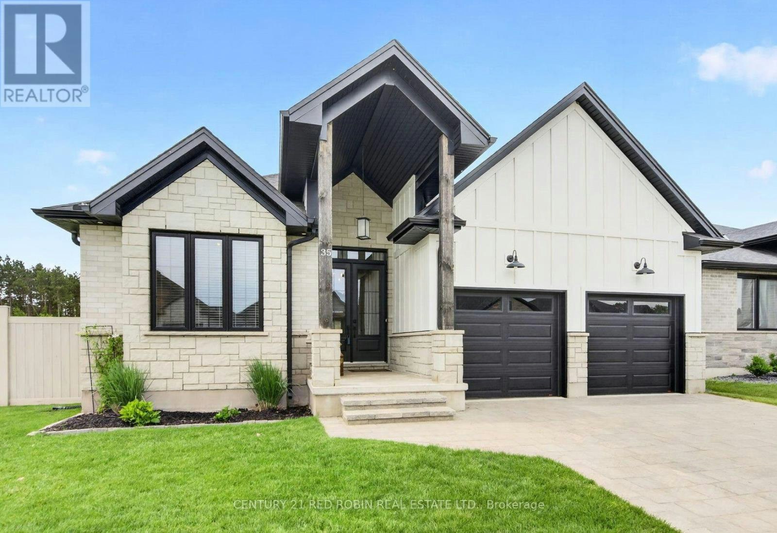 35 Elliot Street, Strathroy, ON, N7G 0H1