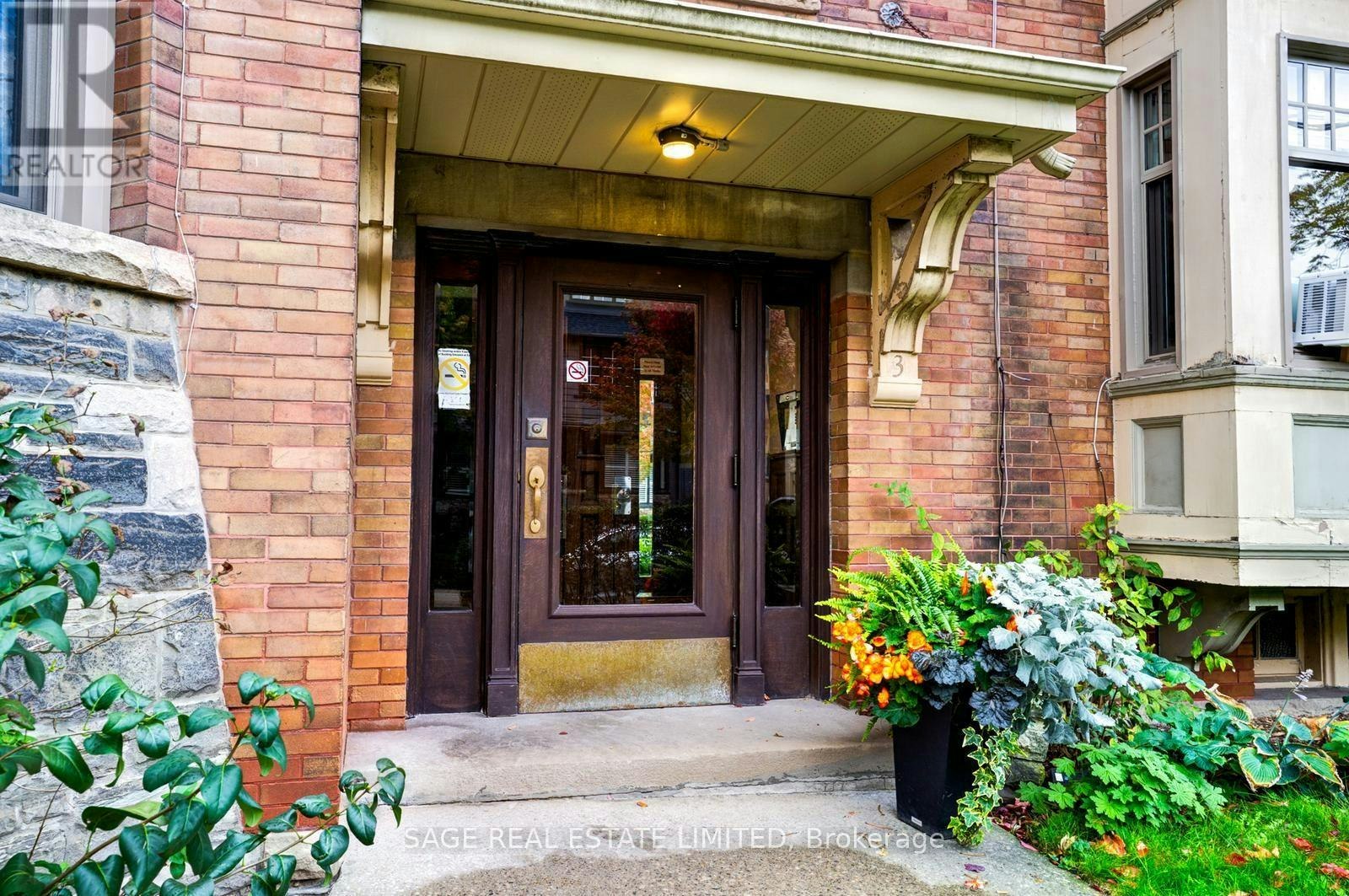 8-3 Lonsdale Road, Toronto, ON, M4V 1W4 - 2