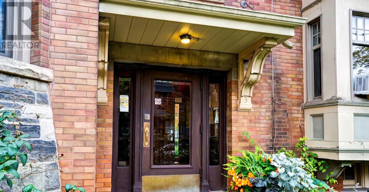 8-3 Lonsdale Road, Toronto, ON, M4V 1W4 - 2