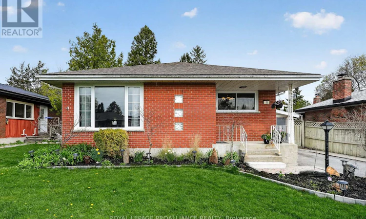 15 Gearin Street