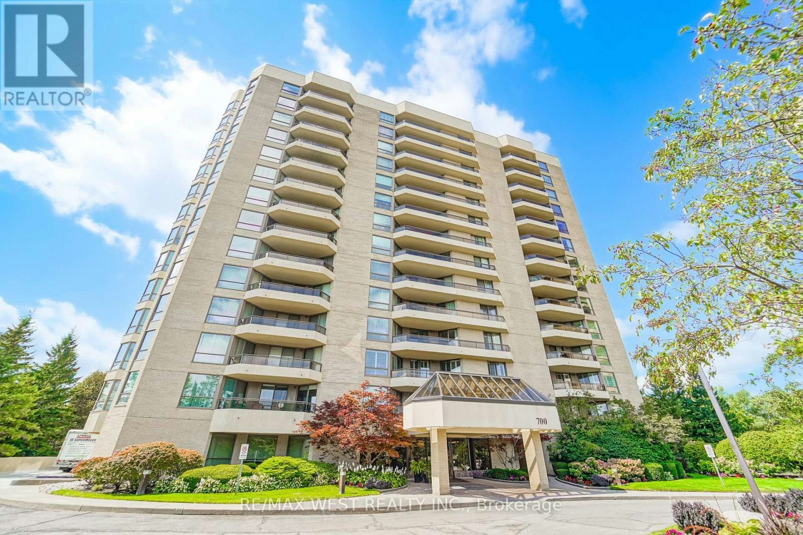 305-700 Wilson Road N, Oshawa, ON, L1G 7T5