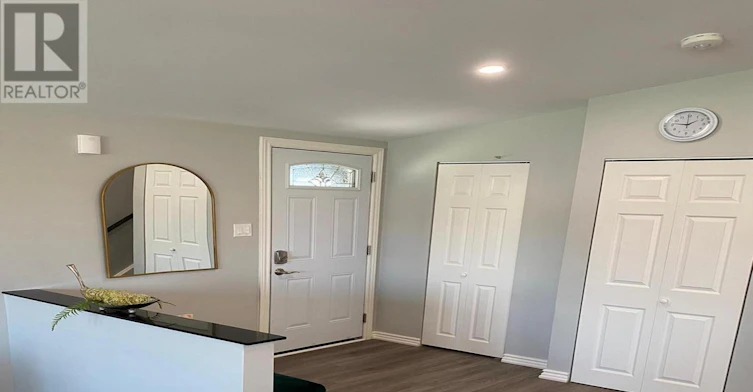876 Antonio Street, Pickering, ON, L1W 1T3 - 3