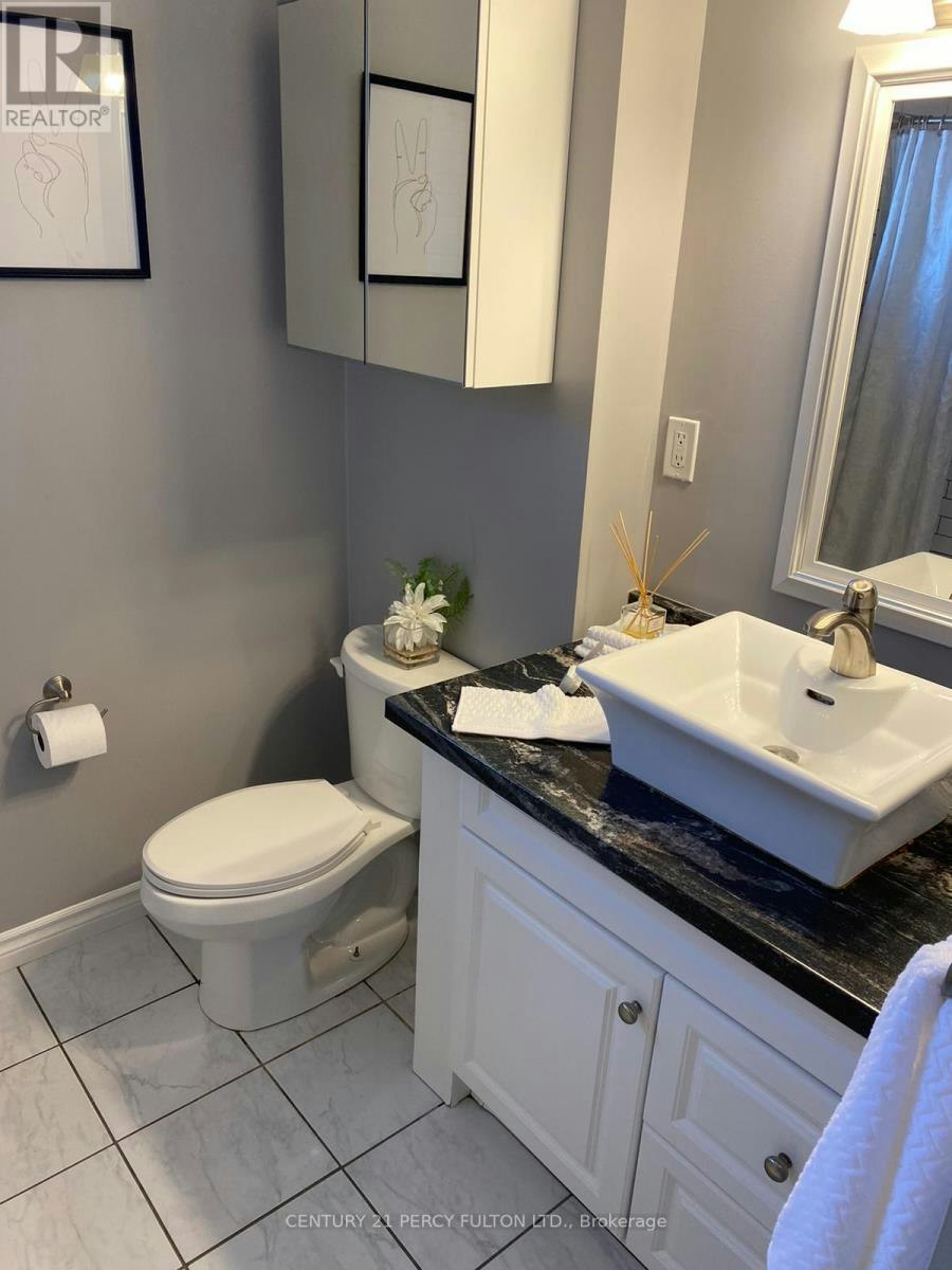 876 Antonio Street, Pickering, ON, L1W 1T3 - 13