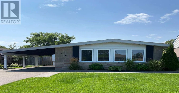 876 Antonio Street, Pickering, ON, L1W 1T3