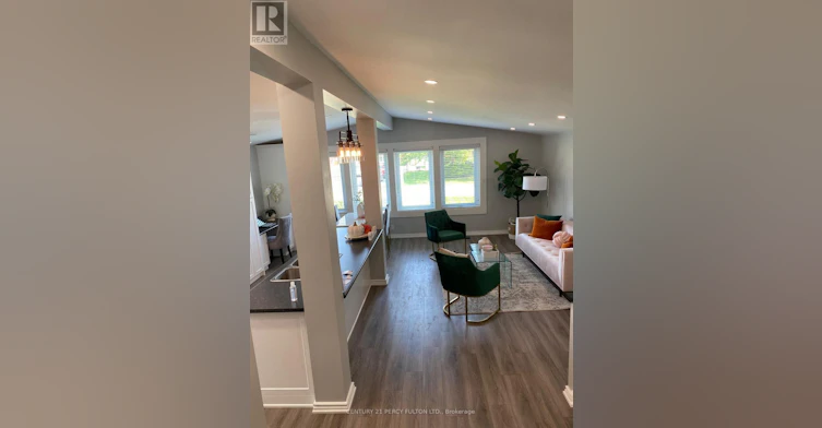 876 Antonio Street, Pickering, ON, L1W 1T3 - 11