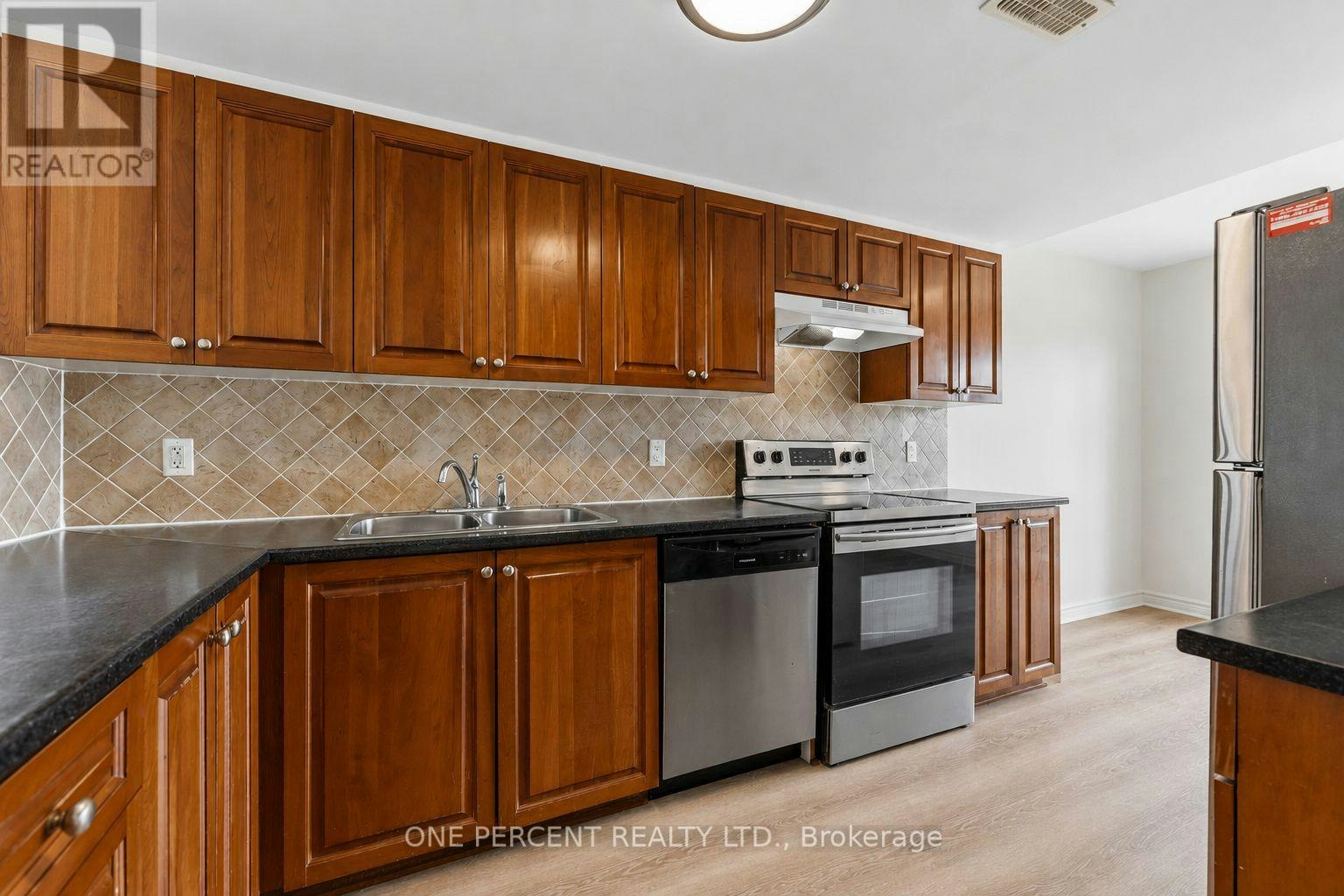 610 Lakeridge Drive, Ottawa, ON, K4A 0H4 - 10