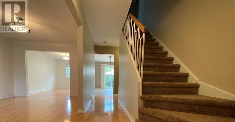 34 Brockington Crescent, Ottawa, ON, K2G 4K2 - 2