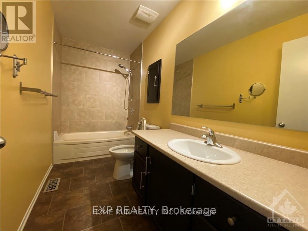 34 Brockington Crescent, Ottawa, ON, K2G 4K2 - 18