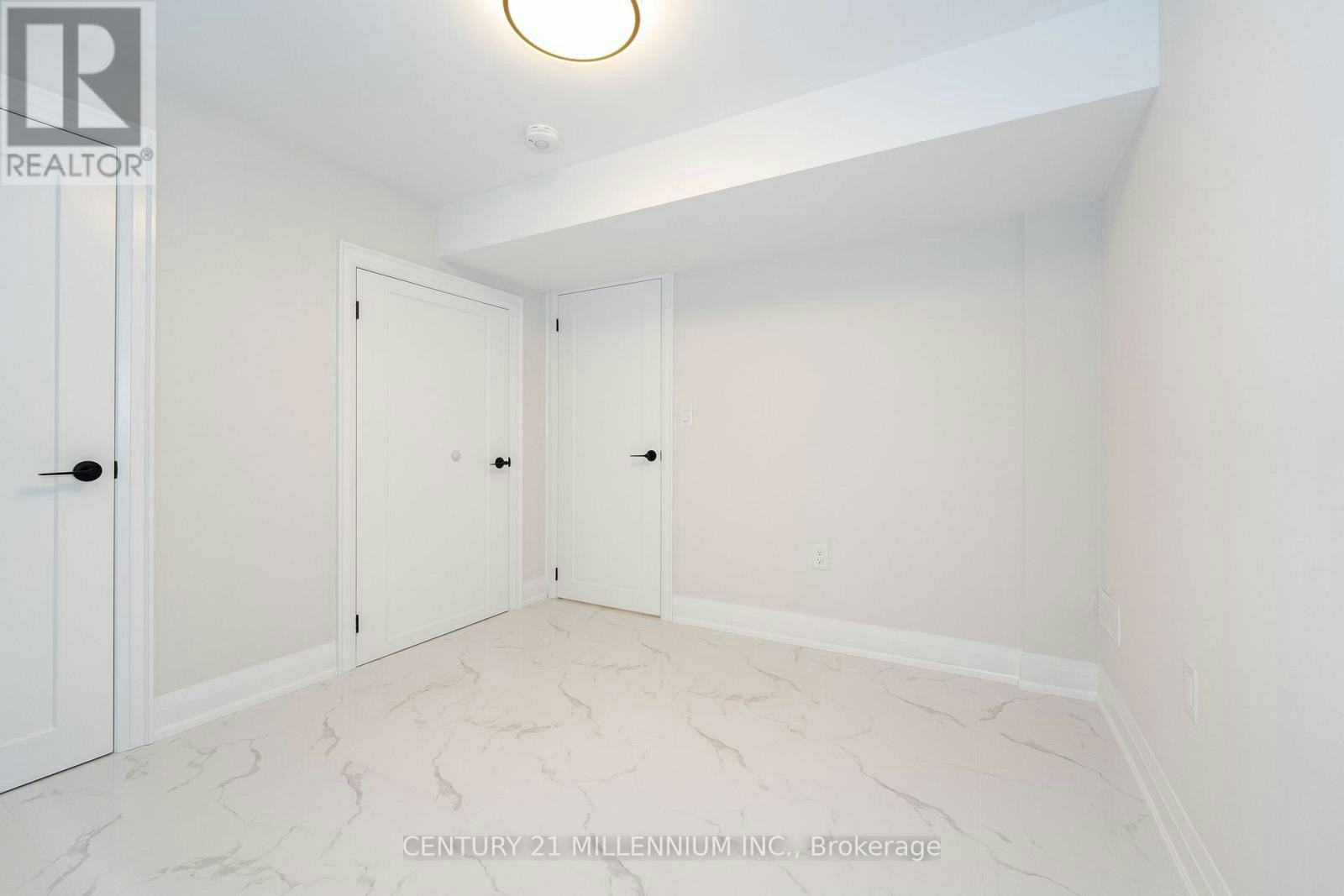 C-31 Mariposa Avenue, Toronto, ON, M6N 4A1 - 7
