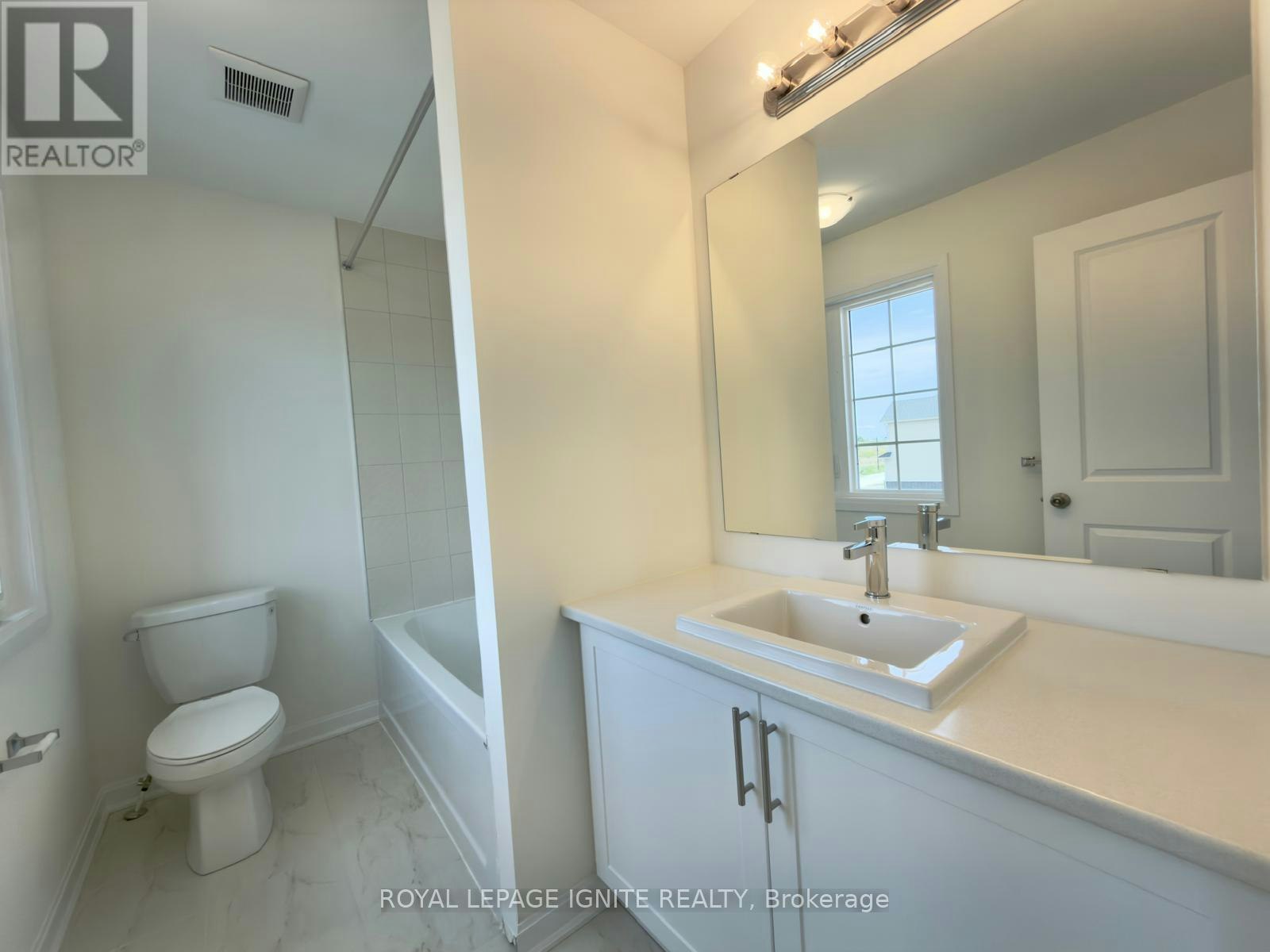 50 Royal Oak Crescent, Loyalist, ON, K0H 1G0 - 23