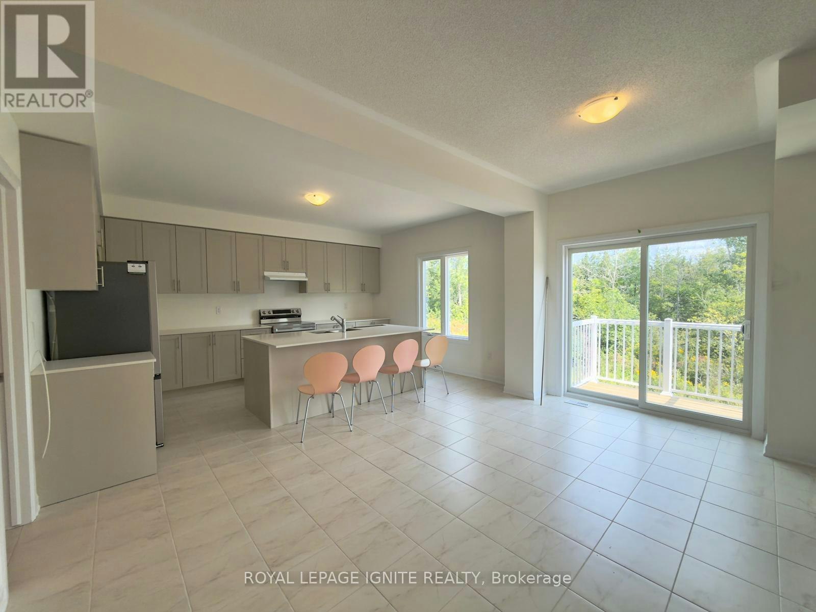 50 Royal Oak Crescent, Loyalist, ON, K0H 1G0 - 6