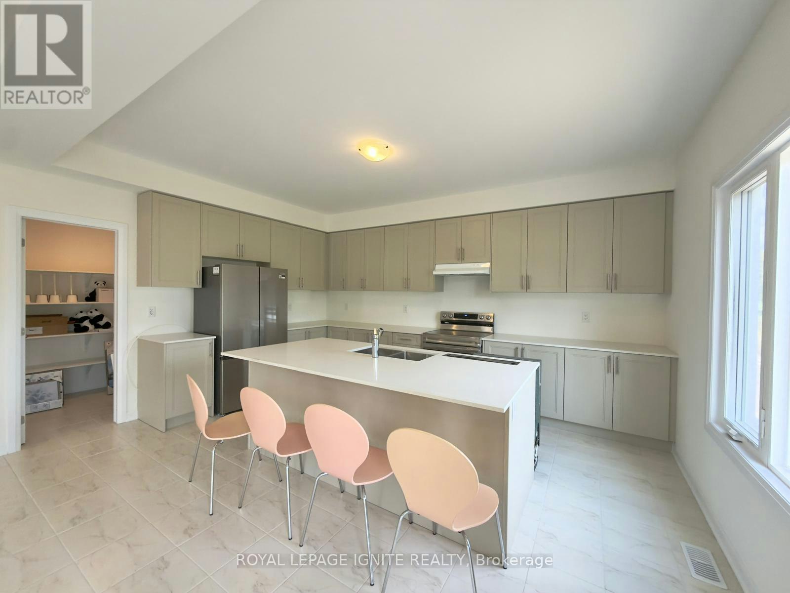 50 Royal Oak Crescent, Loyalist, ON, K0H 1G0 - 8
