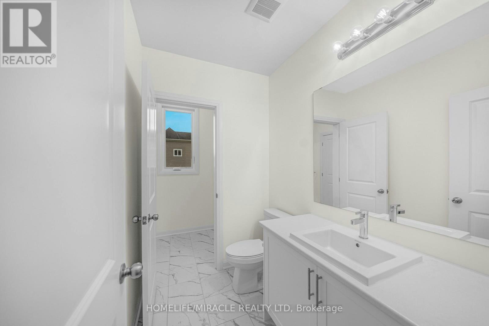 8 Royal Oak Crescent, Loyalist, ON, K0H 1G0 - 11