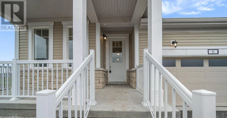 8 Royal Oak Crescent, Loyalist, ON, K0H 1G0 - 4