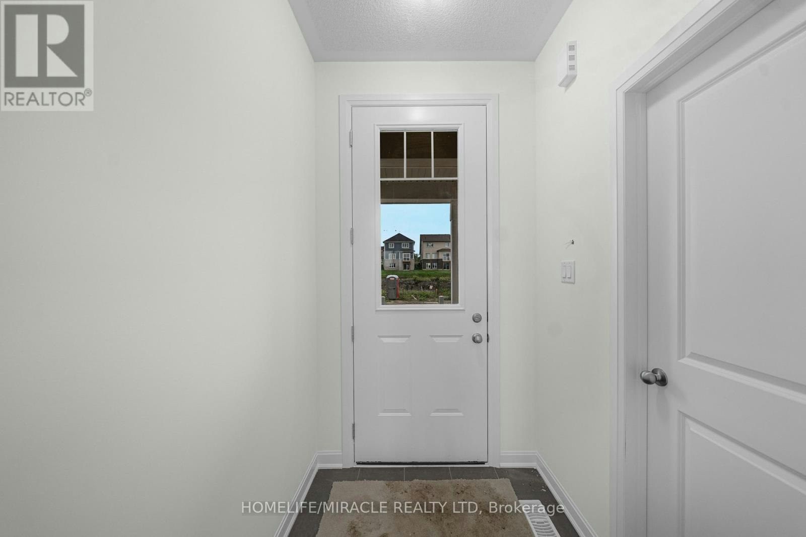 8 Royal Oak Crescent, Loyalist, ON, K0H 1G0 - 6