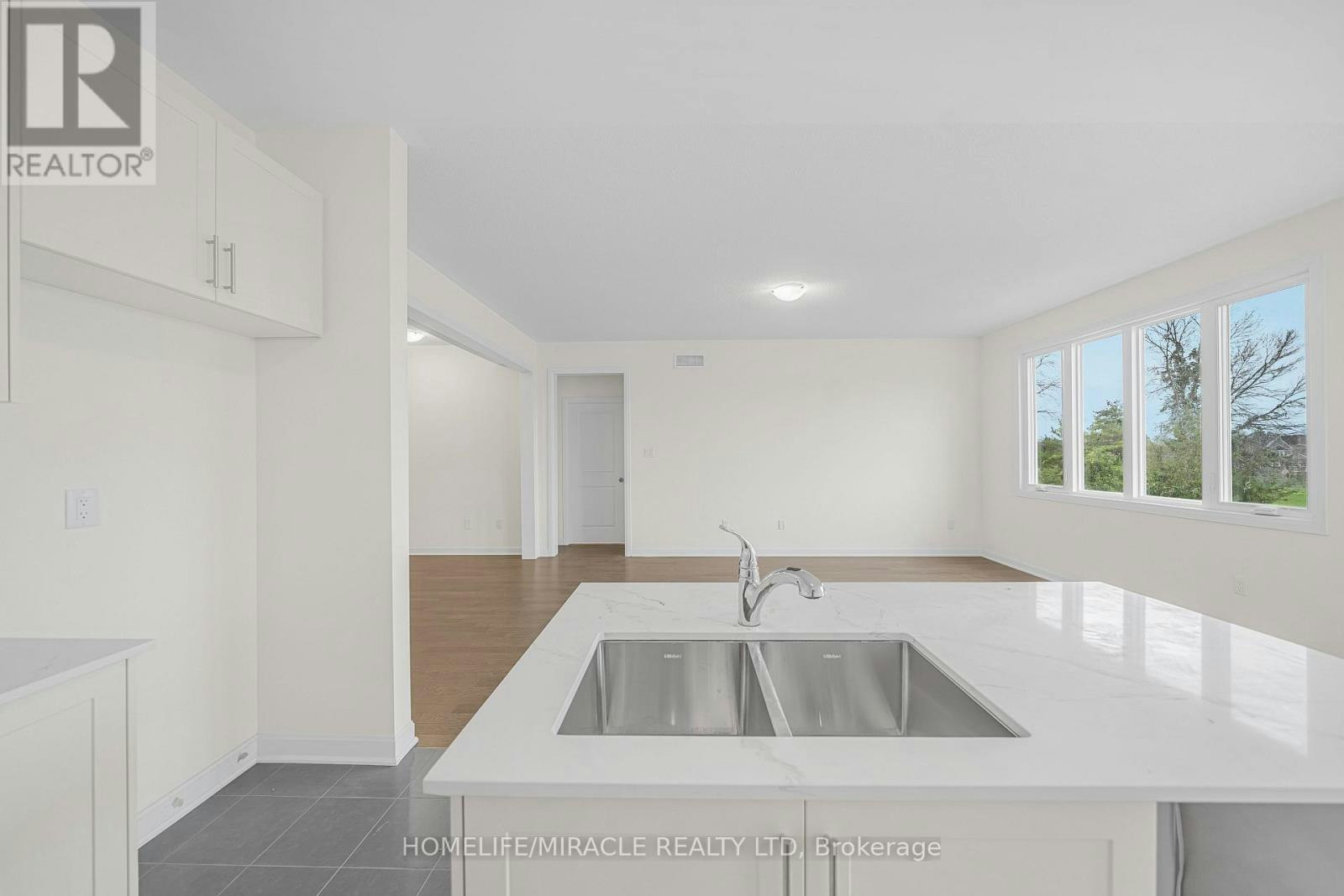 8 Royal Oak Crescent, Loyalist, ON, K0H 1G0 - 22