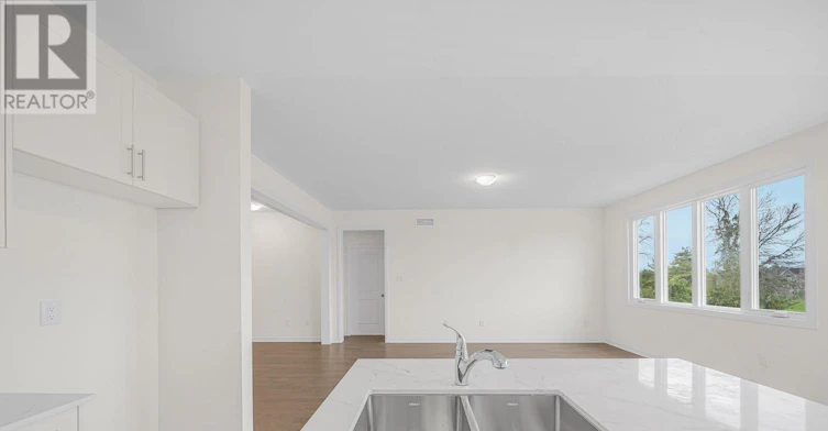 8 Royal Oak Crescent, Loyalist, ON, K0H 1G0 - 22