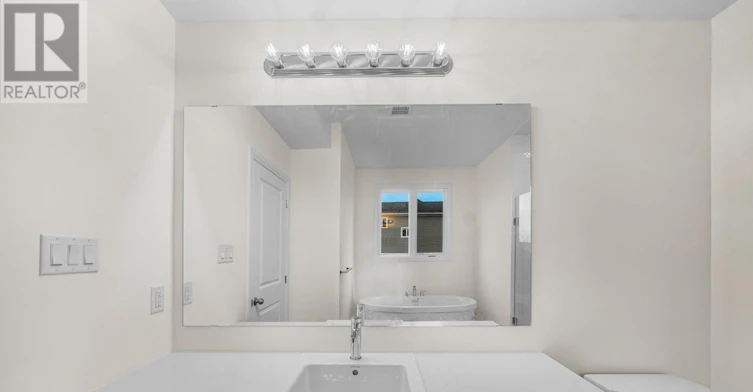 8 Royal Oak Crescent, Loyalist, ON, K0H 1G0 - 14