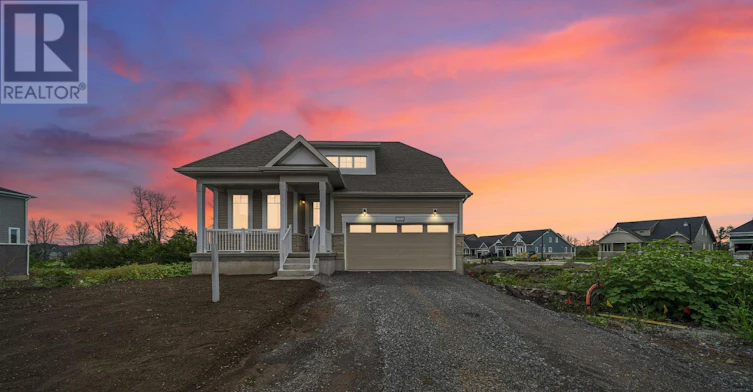 8 Royal Oak Crescent, Loyalist, ON, K0H 1G0 - 2