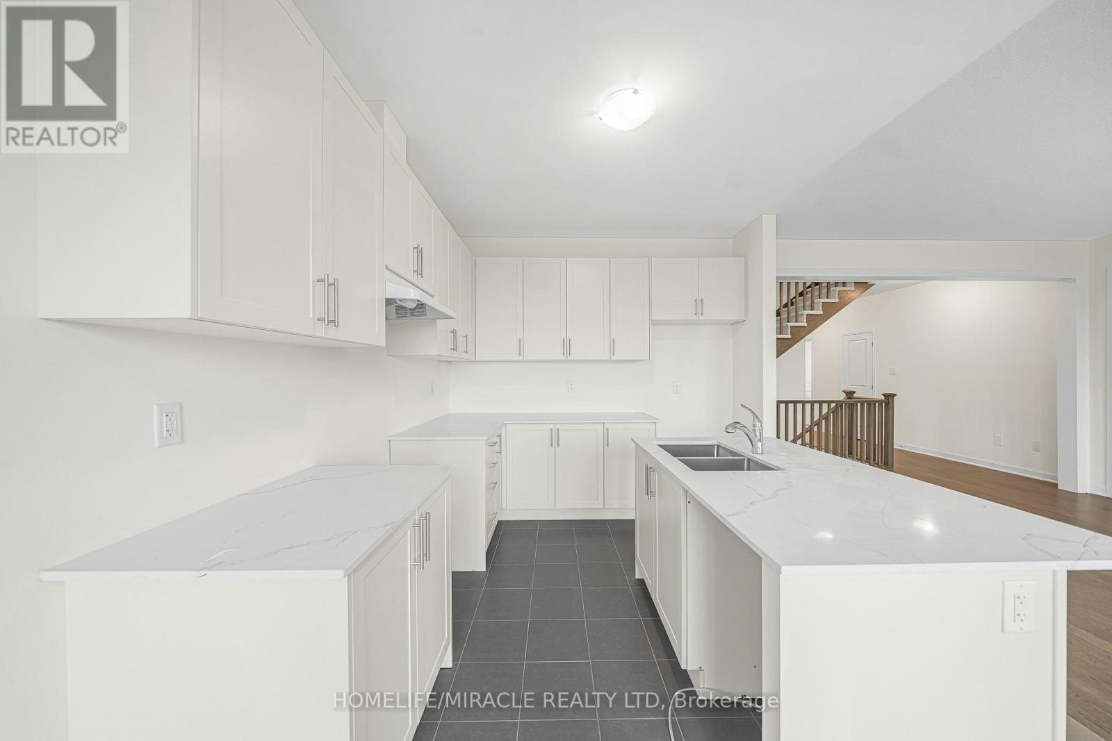 8 Royal Oak Crescent, Loyalist, ON, K0H 1G0 - 21