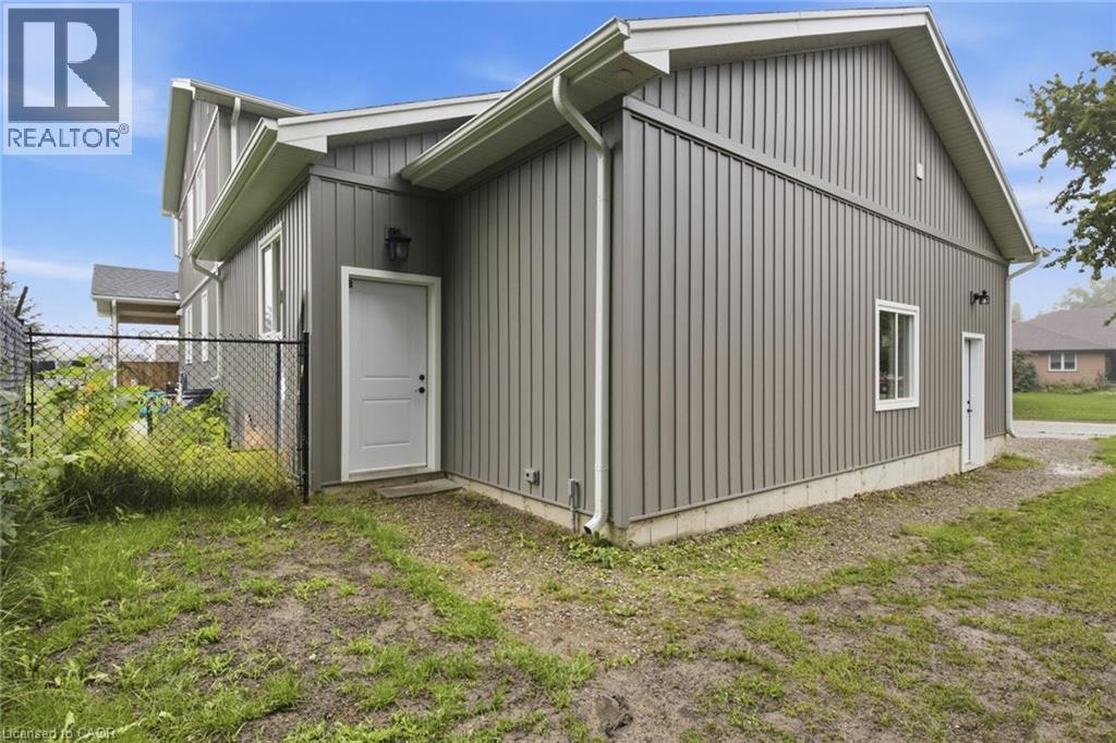 296 St Ann Avenue, Township of Wilmot, ON, N0B 2L0 - 2