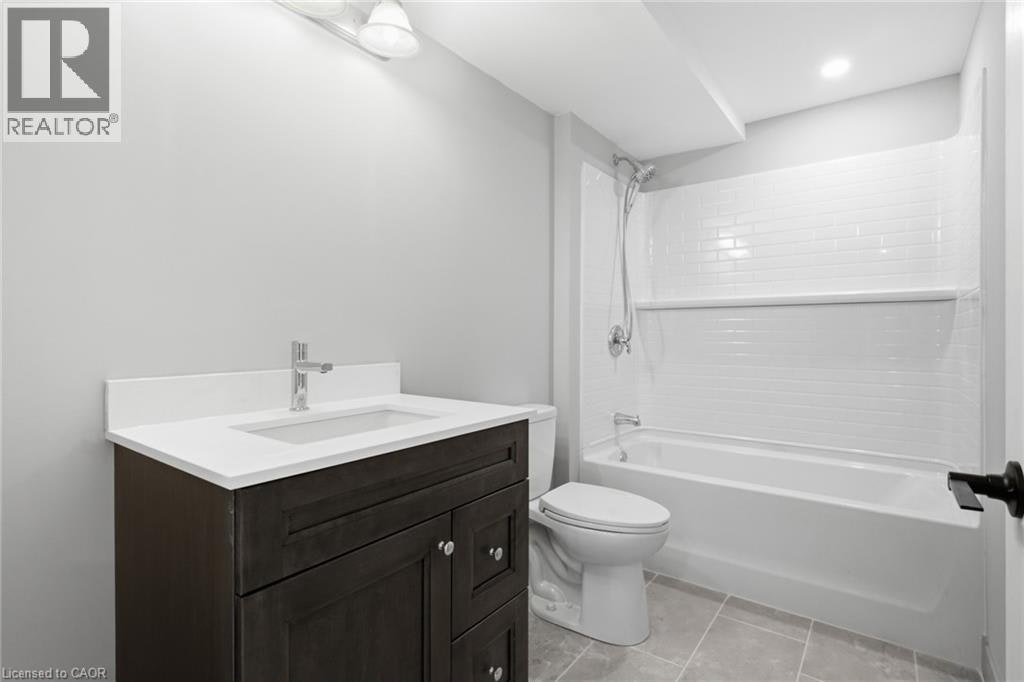 296 St Ann Avenue, Township of Wilmot, ON, N0B 2L0 - 12