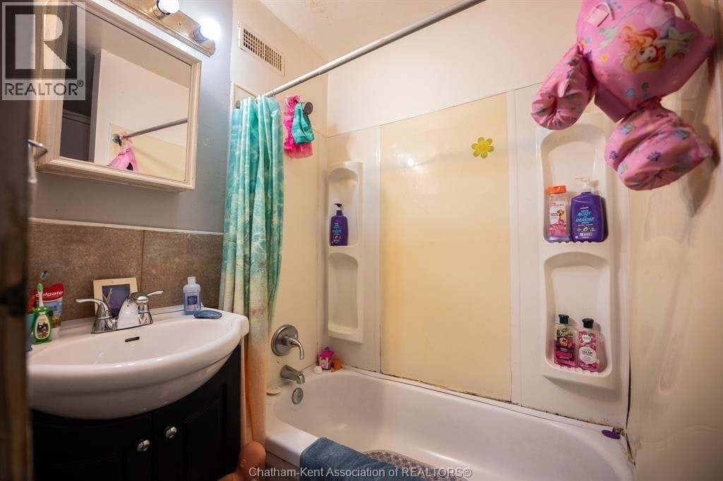 34 Campbell Street, Chatham-Kent, ON, N7L 5C5 - 10