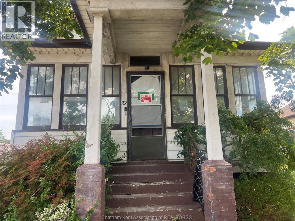 22 Park Avenue West, Chatham-Kent, ON, N7M 1V9