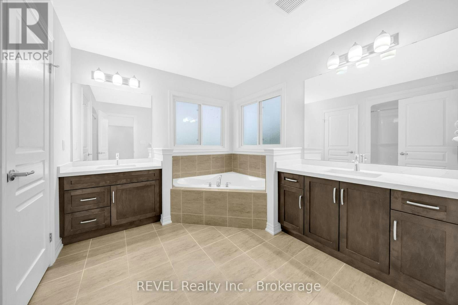 3547 Dominion Road, Fort Erie, ON, L0S 1N0 - 43