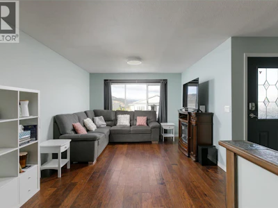 8-6400 Spencer Road - 2
