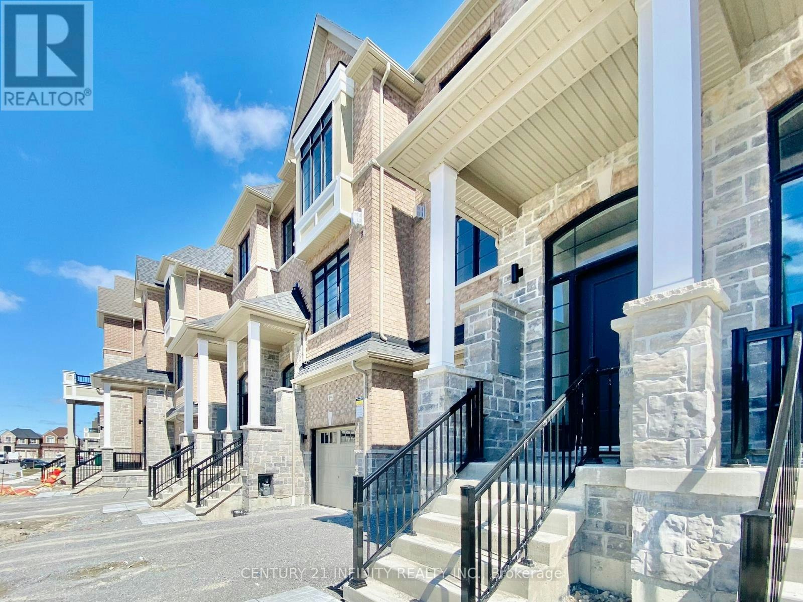21 Elkington Crescent, Whitby, ON, L1P 0L7 - 3