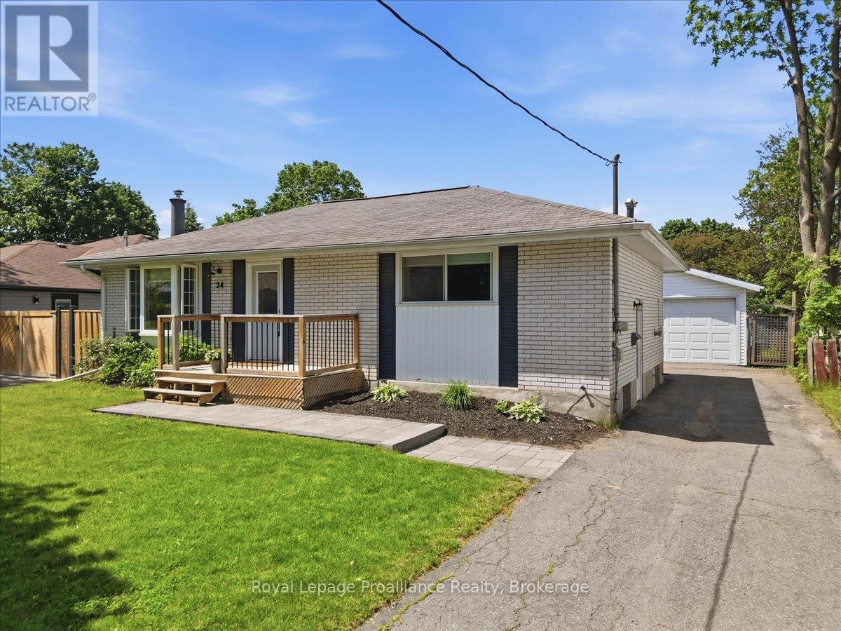 24 Harvest Crescent, Belleville, ON, K8P 4M3