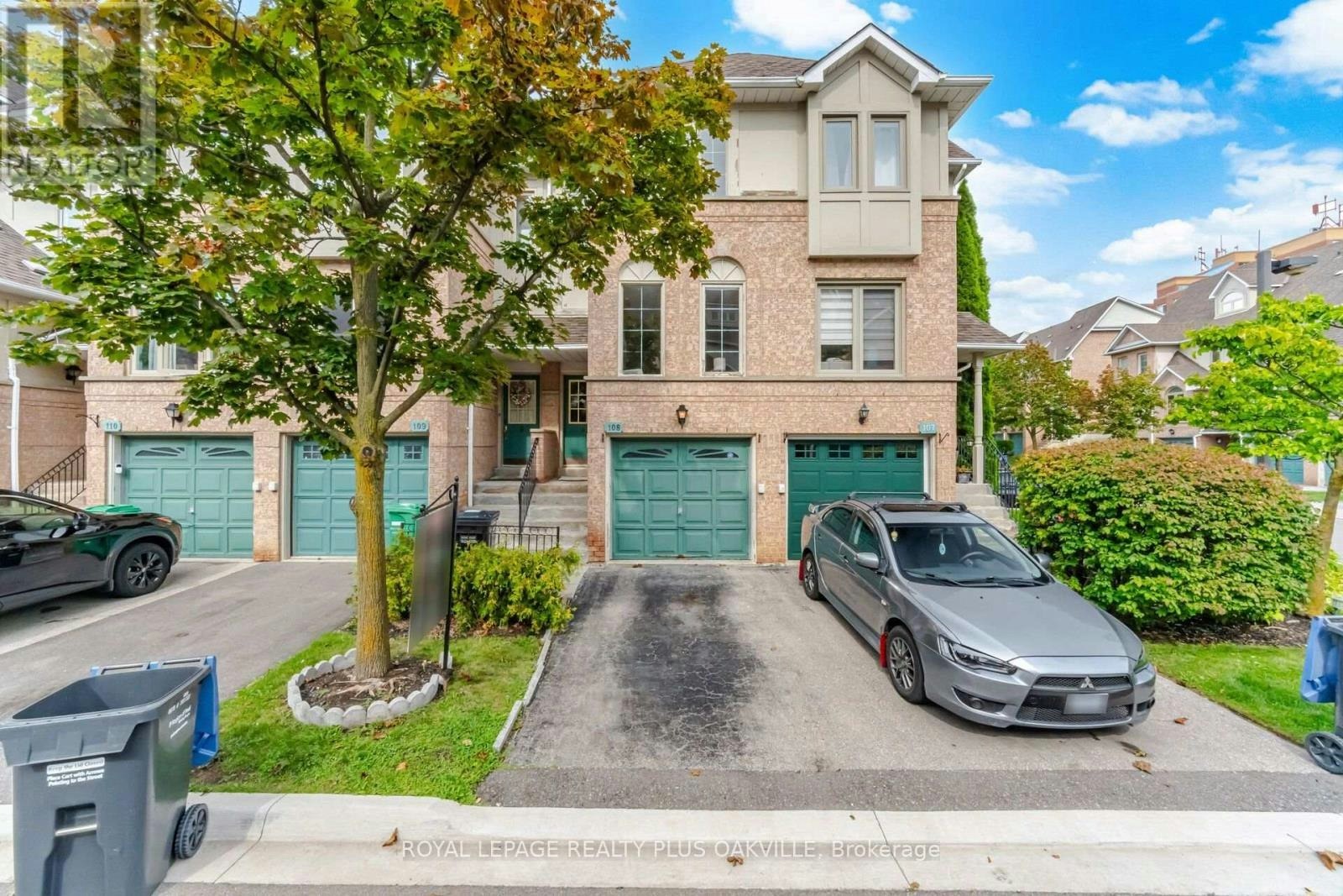 108-1050 Bristol Road W, Mississauga, ON, L5V 2E8