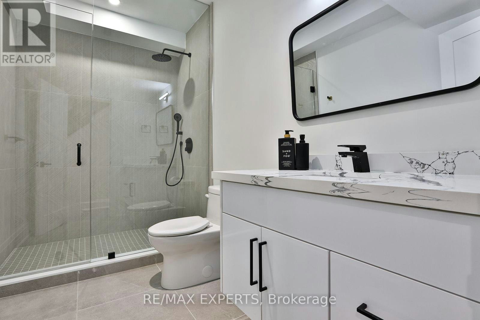 23B Maple Avenue, Mississauga, ON, L5H 2S1 - 28
