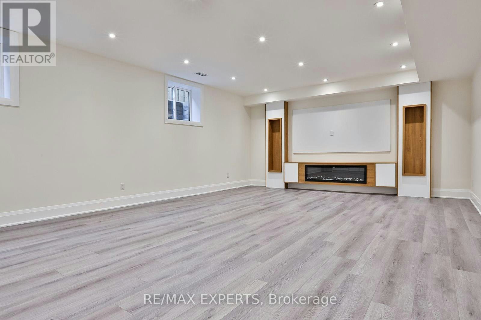 23B Maple Avenue, Mississauga, ON, L5H 2S1 - 29