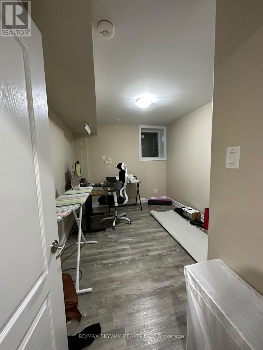 BASEMENT-71 Vezna Crescent, Brampton, ON, L6X 5K4 - 9