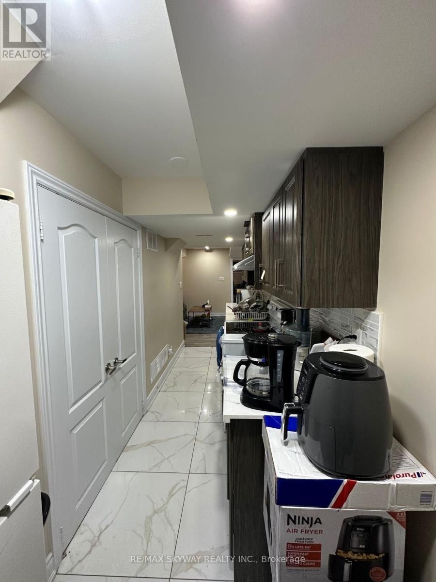 BASEMENT-71 Vezna Crescent, Brampton, ON, L6X 5K4 - 6
