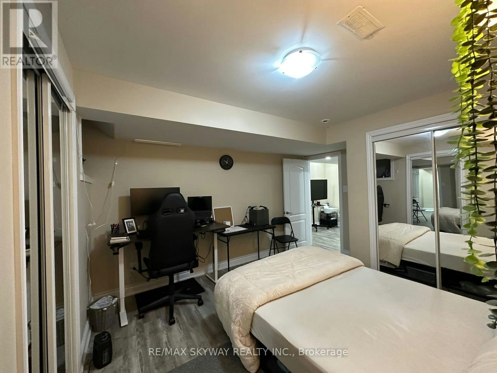 BASEMENT-71 Vezna Crescent, Brampton, ON, L6X 5K4 - 10
