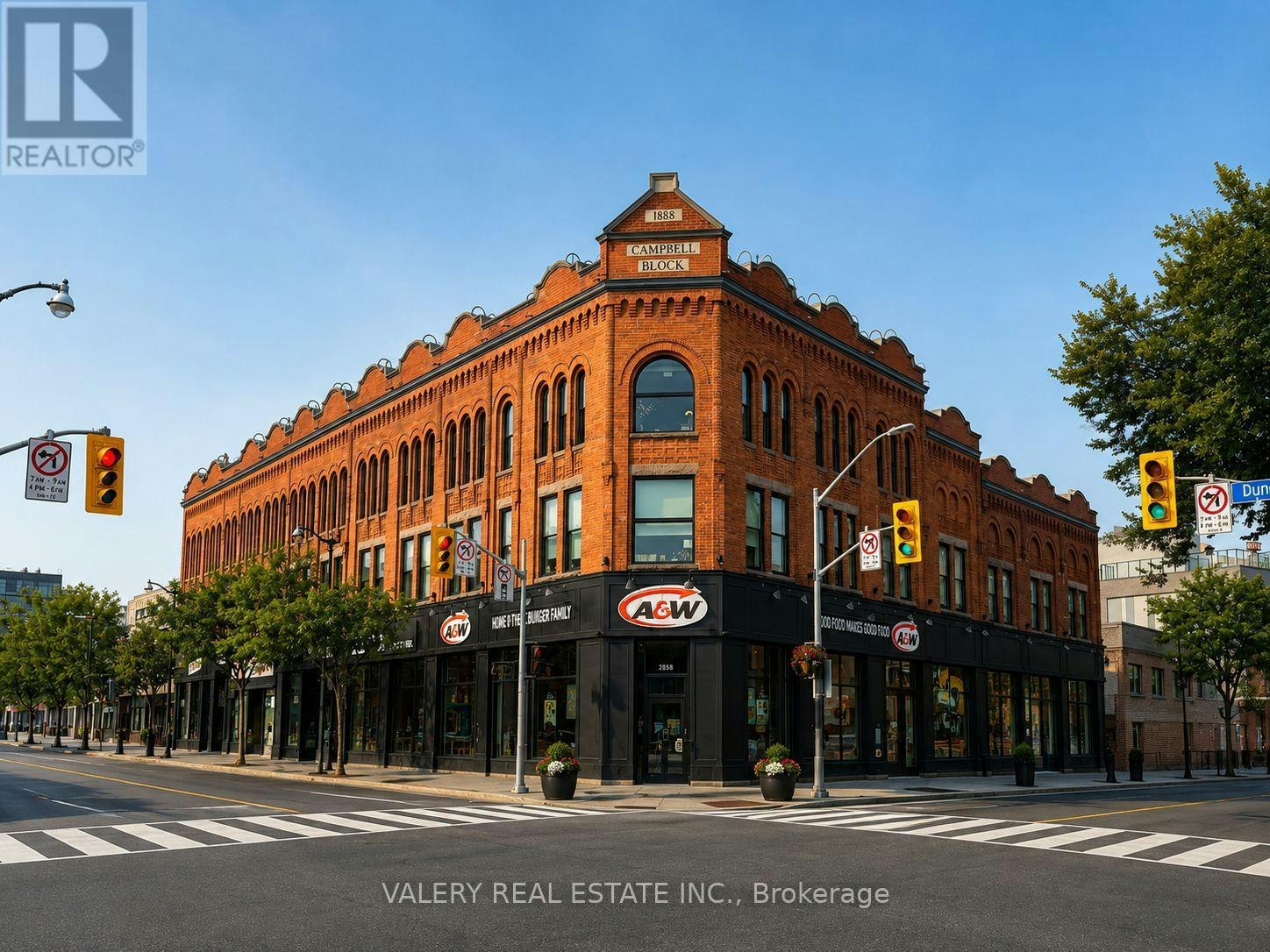 201-2870 Dundas Street W, Toronto, ON, M6P 1Y8