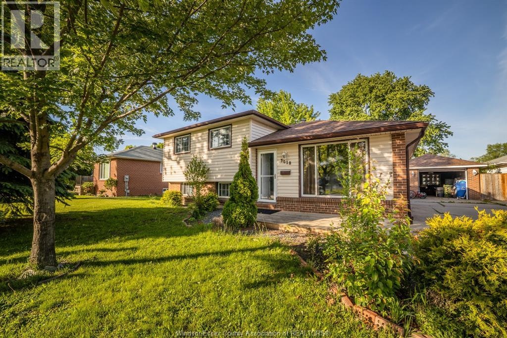 3018 Grandview Street, Windsor, ON, N8T 2L9