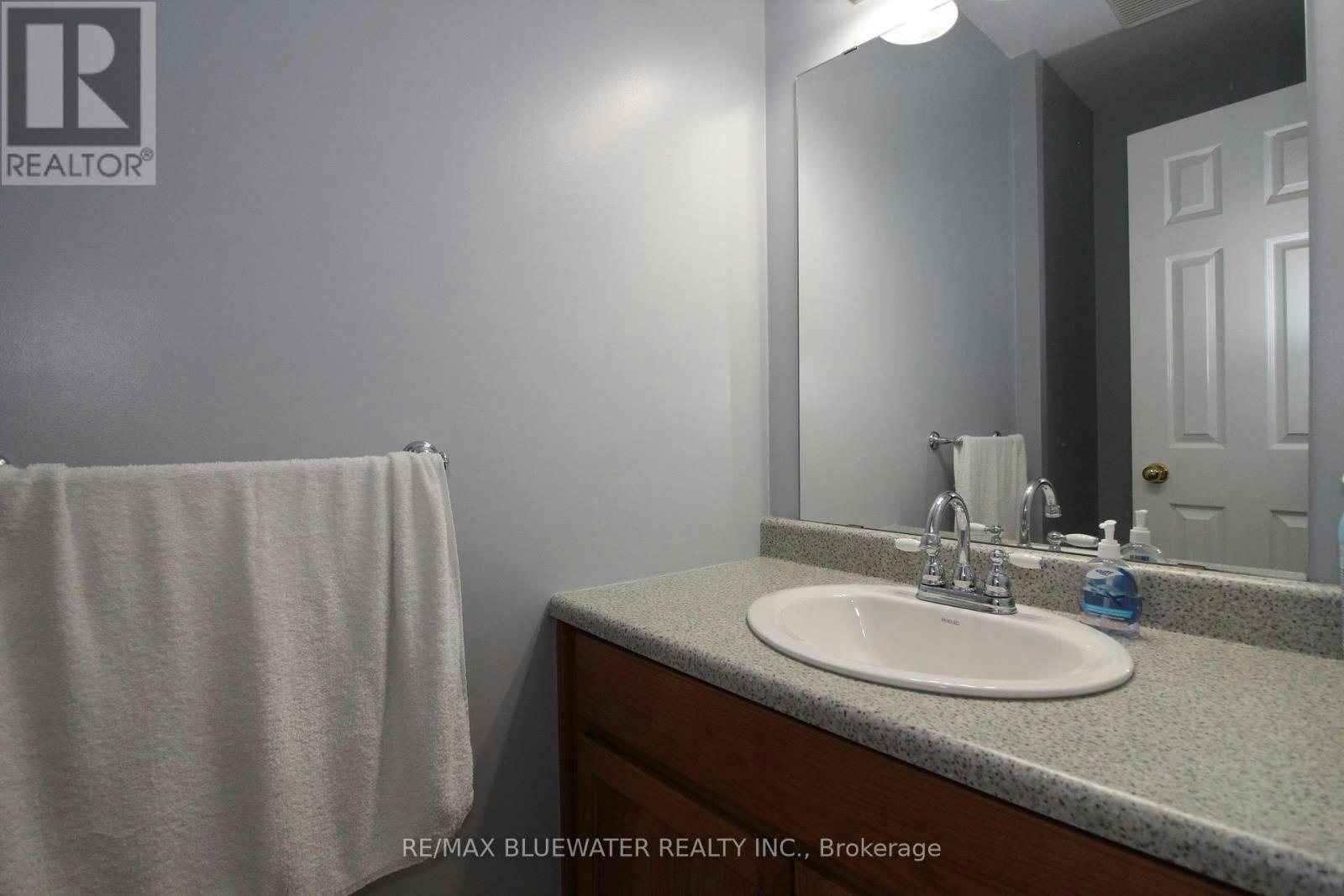 7-48 Ontario Street S, Lambton Shores, ON, N0M 1T0 - 12
