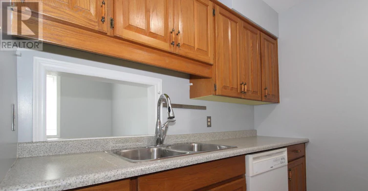 7-48 Ontario Street S, Lambton Shores, ON, N0M 1T0 - 9