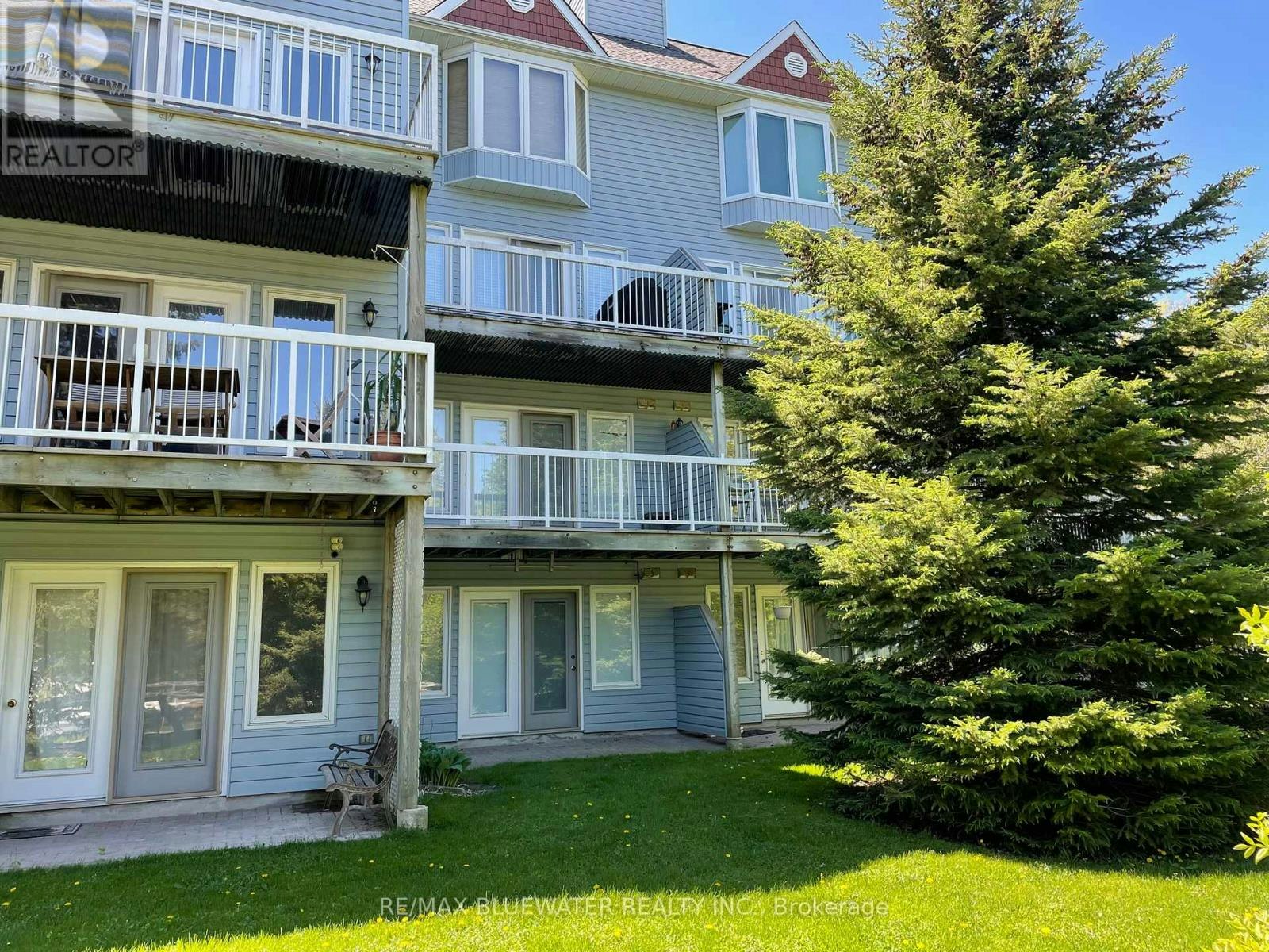 7-48 Ontario Street S, Lambton Shores, ON, N0M 1T0 - 4