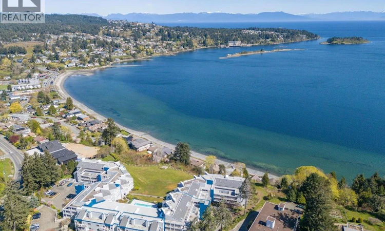 108-2562 Departure Bay Rd