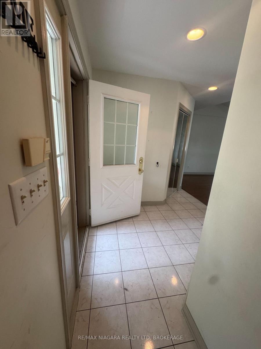 72 Ridge Road S, Fort Erie, ON, L0S 1B0 - 3