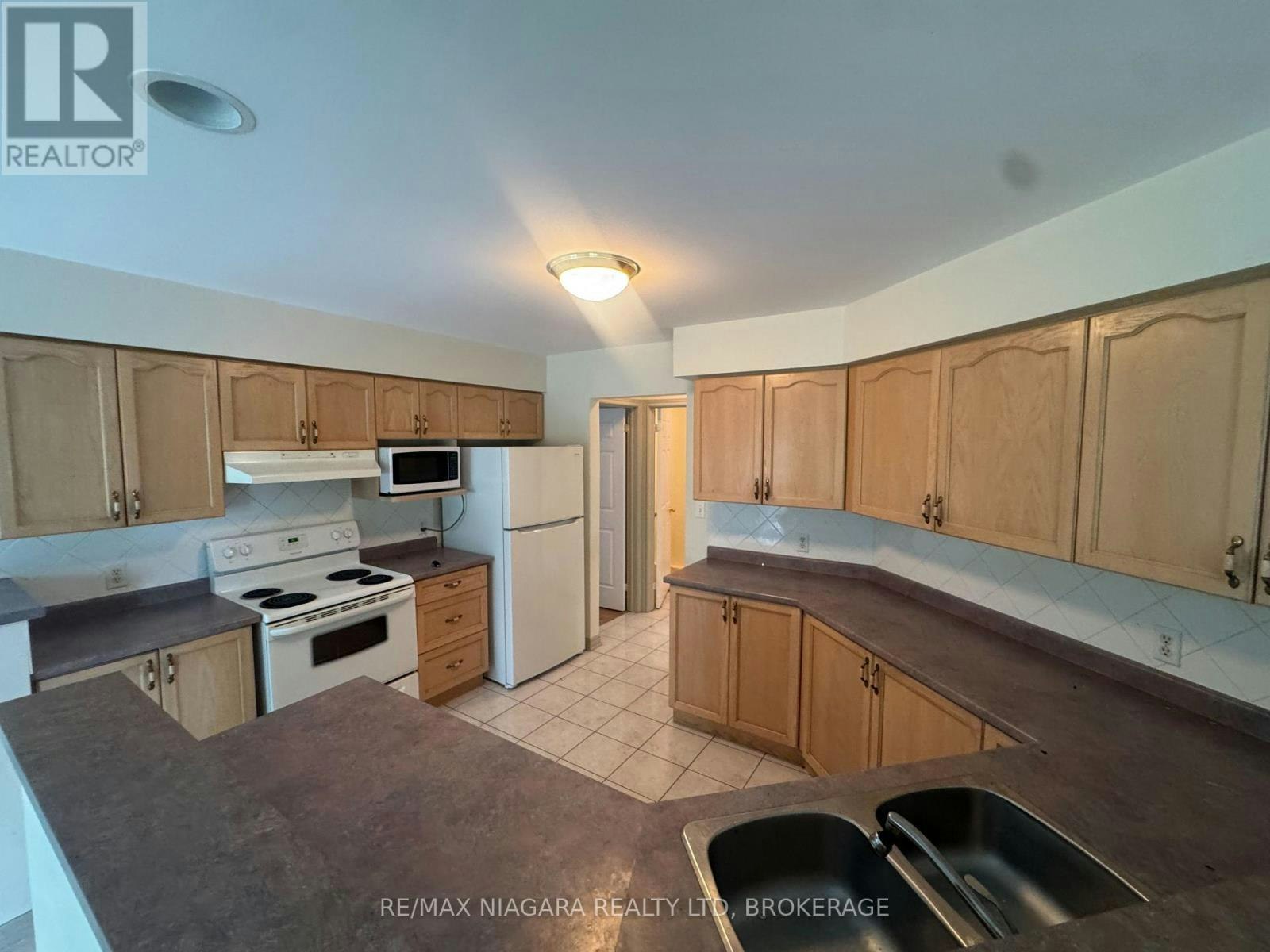 72 Ridge Road S, Fort Erie, ON, L0S 1B0 - 7