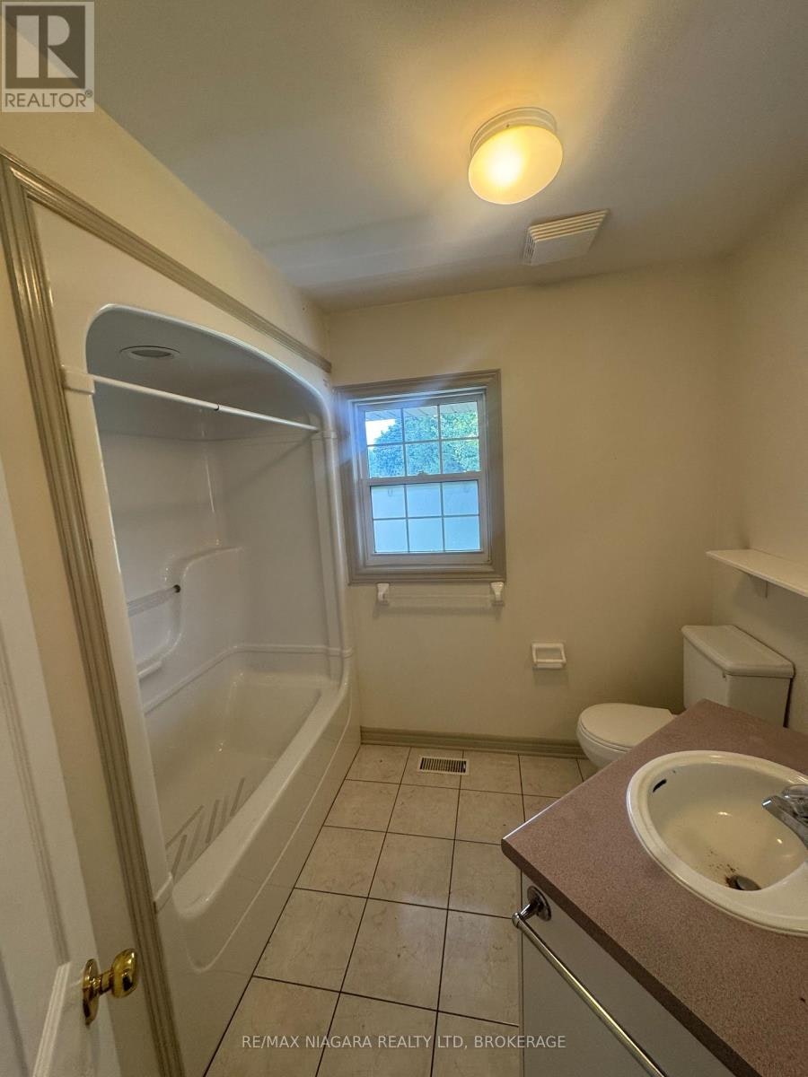 72 Ridge Road S, Fort Erie, ON, L0S 1B0 - 11