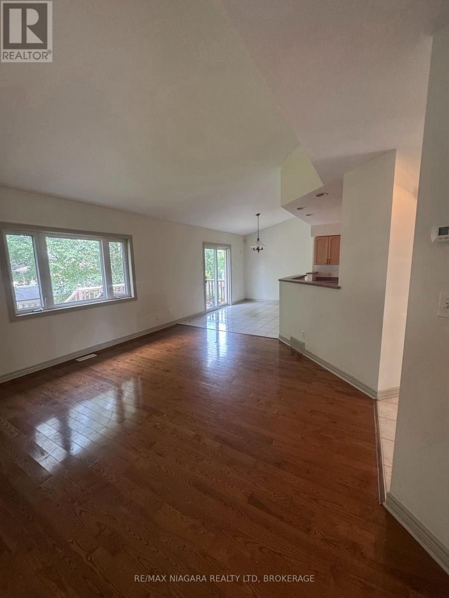 72 Ridge Road S, Fort Erie, ON, L0S 1B0 - 5